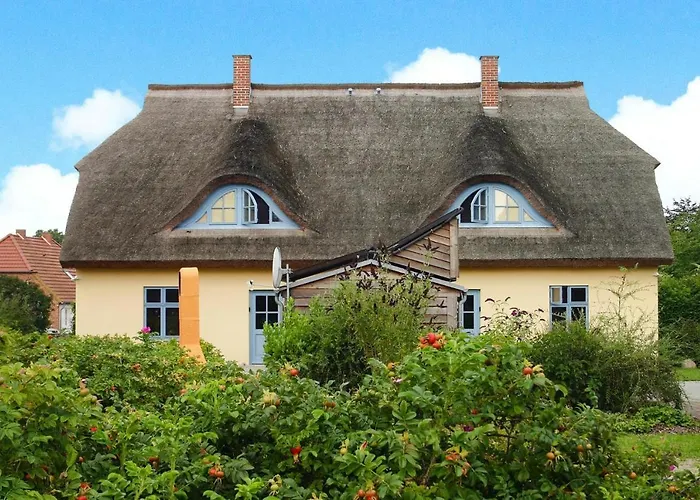 بيت للعطل In Mit Garten