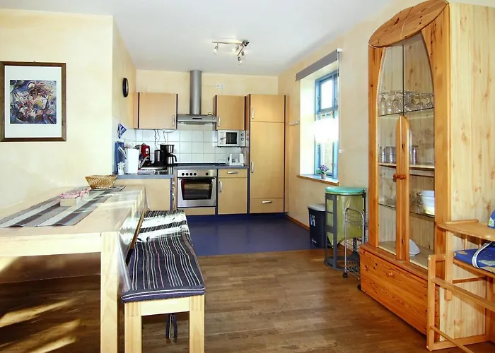 بيت للعطل In Mit Garten